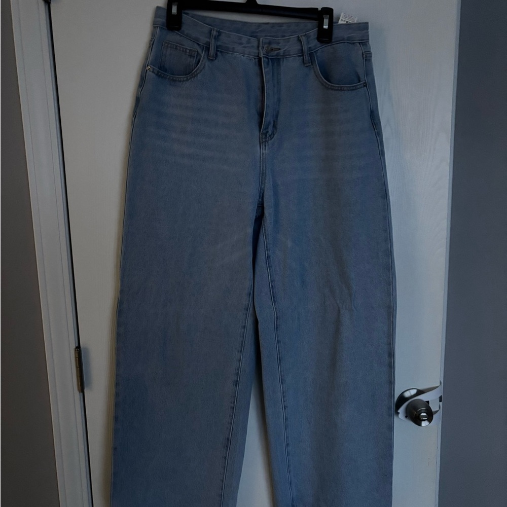 SHEIN Light Blue Straight Leg Jeans